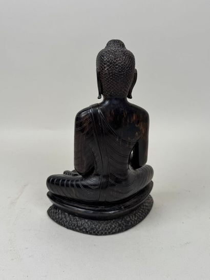 ASIE, XXe. 
Bouddha en padmasana.
Sculpture...