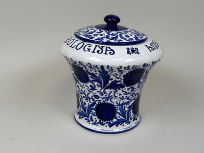 Pot couvert à pharmacie en faïence bleu et...