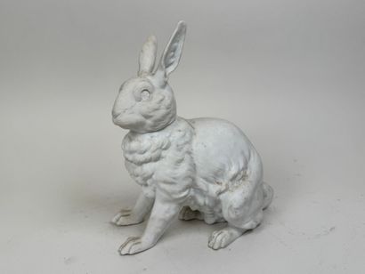 Sujet en biscuit à décor d'un lapin, les...