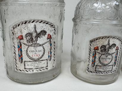GUERLAIN à Paris.
3 flacons en verre moulé.
H....