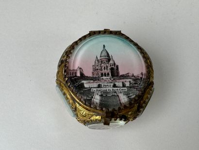 Petit coffret à bijoux en verre facetté et...