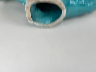LEJAN, XXe.
Poisson en céramique sur fond...