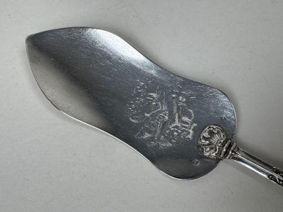 Silver fish shovel chased with shells, ivory...