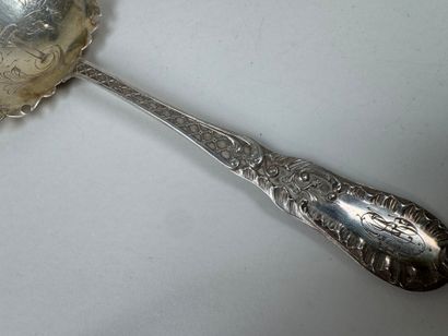 Saupoudreuse in silver 950/1000, Minerve...