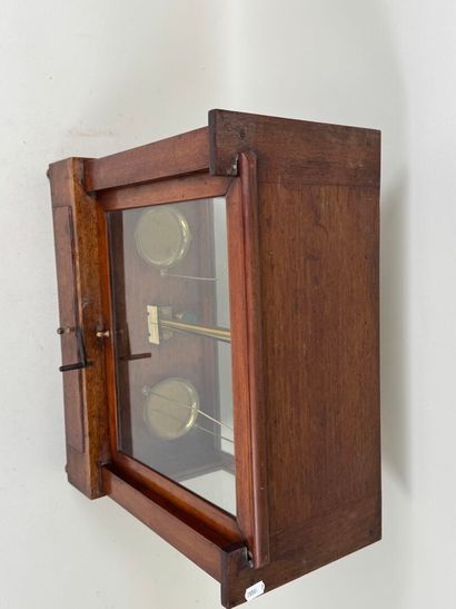 Henry-Louis BECKER.
Balance de pharmacien...