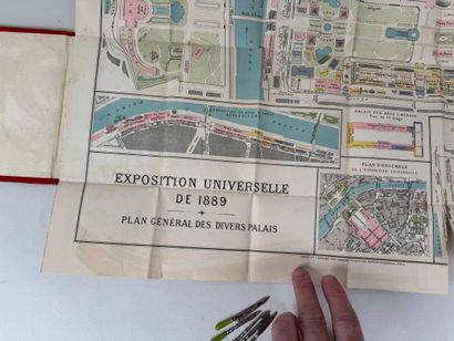Lot comprenant :
- Exposition Universelle...