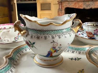 Lot de porcelaine anglaise XIXe, dans le...