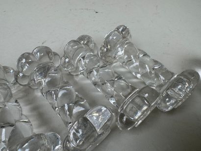 Série de 6 porte-couteaux en verre moulé...