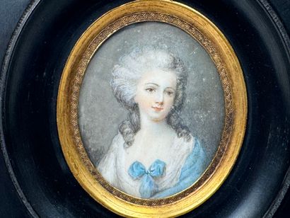 École XIXe.
Femme au nœud bleu.
Miniature...