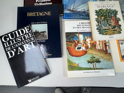 Collection de 17 ouvrages d'Art comprenant...