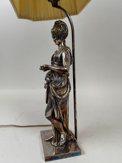 Paul DUBOIS (1829-1905), d'après.
Femme à...