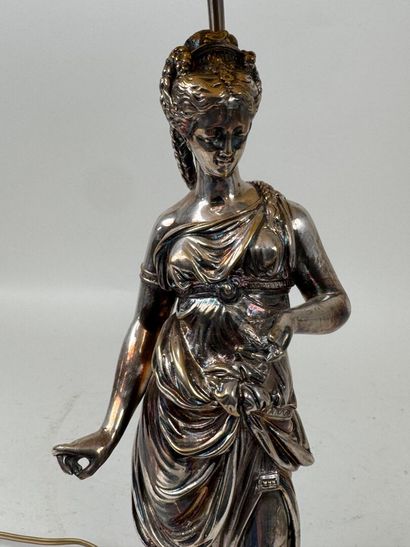 Paul DUBOIS (1829-1905), d'après.
Femme à...