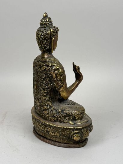 ASIE, XXe.
Bouddha.
Sujet en bronze ciselé.
26...