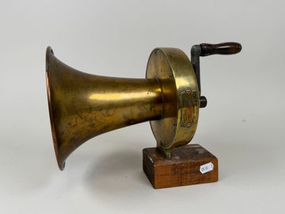 BILLOPHONE à Paris.
Avertisseur sonore en...