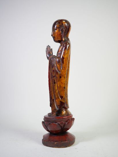 CHINE, XXe.
Sujet en bois sculpté laqué figurant...