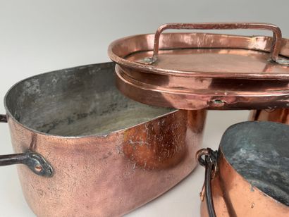 Lot en cuivre XIXe comprenant :
- daubière...