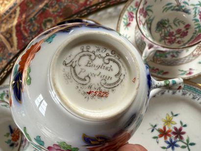 Lot de porcelaine anglaise XIXe, dans le...