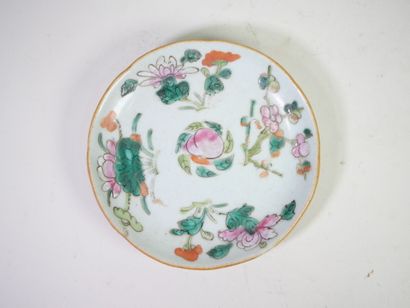 CHINE, XXe.
Deux soucoupes en porcelaine...