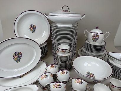 L. BERNARDAUD et Cie, à Limoges.
Importante...
