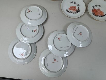GOA.
Partie de service à dessert en porcelaine...