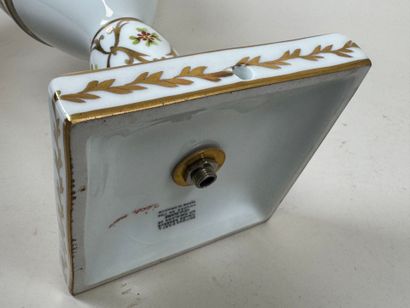Porcelaine de COULEUVRE.
Grand vase en porcelaine...
