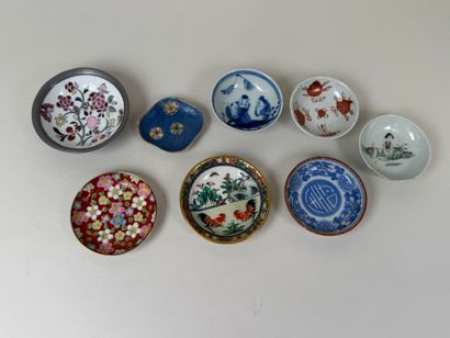 ASIE, XXe.
Collection de 8 coupelles ou vide-poches...