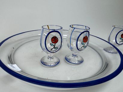 SEVRES.
Service à liqueur en verre à décor...