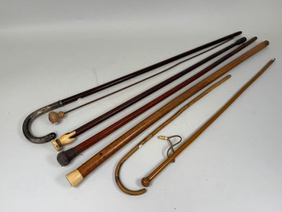 Collection de 6 cannes ou cravaches en bois,...
