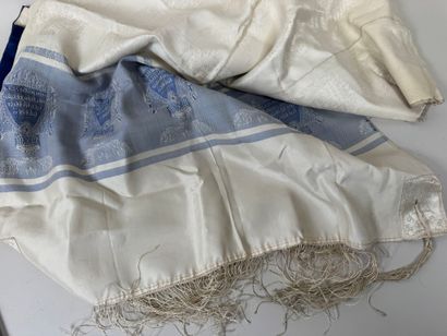 Ensemble liturgique juif comprenant :
- une...