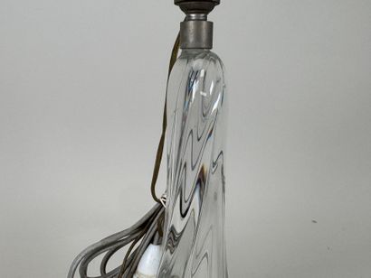 DAUM, dans le goût de.
Pied de lampe en cristal...