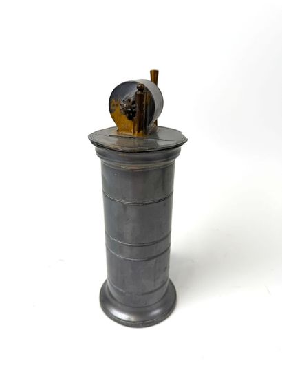 France, XVIIIe et XIXe.
Collection d'étains.
-...