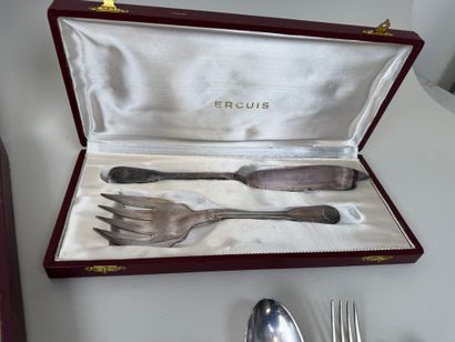 ERCUIS.
Partie de ménagère en métal argenté,...