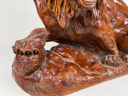 École, XXe.
Lion.
Important sujet en plâtre...