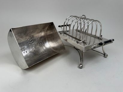 THE SHEFFIELD PLATE Co.
Porte-toast en métal...