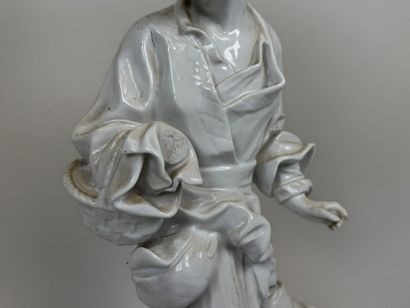 CHINE, XXe.
Personnage debout.
Grand sujet...