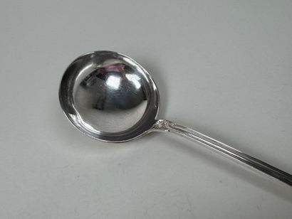 950/1000 silver ladle, foliate pattern, the...