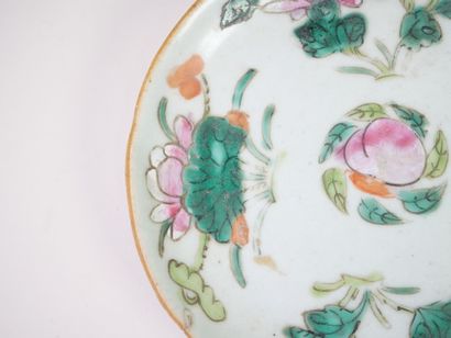 CHINE, XXe.
Deux soucoupes en porcelaine...