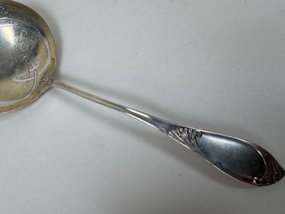 Silver sprinkler 950/1000, Minerve hallmark.
Weight:...