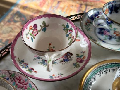Lot de porcelaine anglaise XIXe, dans le...