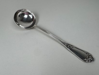 950/1000 silver ladle, foliate pattern, the...