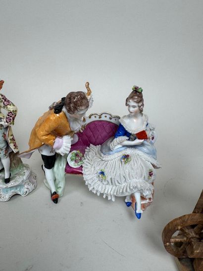 École, fin XIXe et XXe.
Sept sujets en porcelaine...