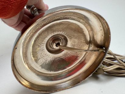Flambeau en bronze anciennement argenté et...