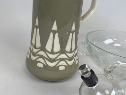 Lot including:
- VILLEROY & BOCH.
Earthenware...