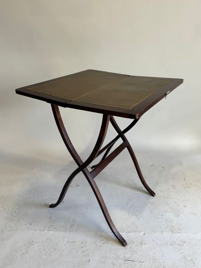 James Collard VICKERY.
Folding mahogany travel...