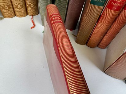 Lot of 22 works including Jean De BONNOT...