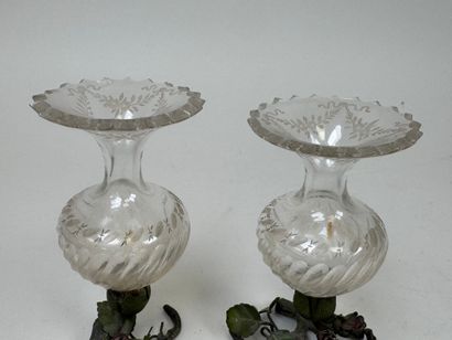 VIENNE.
Paire de petits vases en cristal...