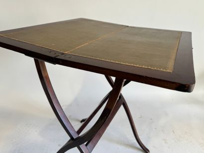 James Collard VICKERY.
Folding mahogany travel...