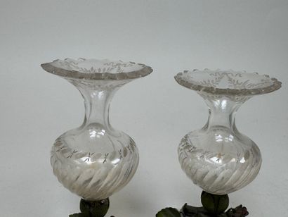 VIENNE.
Paire de petits vases en cristal...