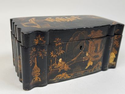 JAPON, fin XIXe.
Boîte à thé à décor laqué...