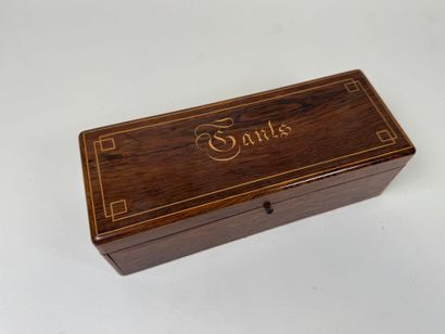 Boite à gants rectangulaire en palissandre...